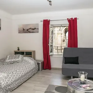 Apartment Avec Vue Sur Les Arenes, Arles