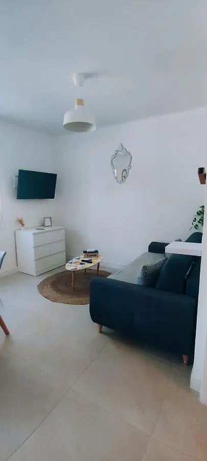 Le Studio Des Tours - Parking Apartment Arles