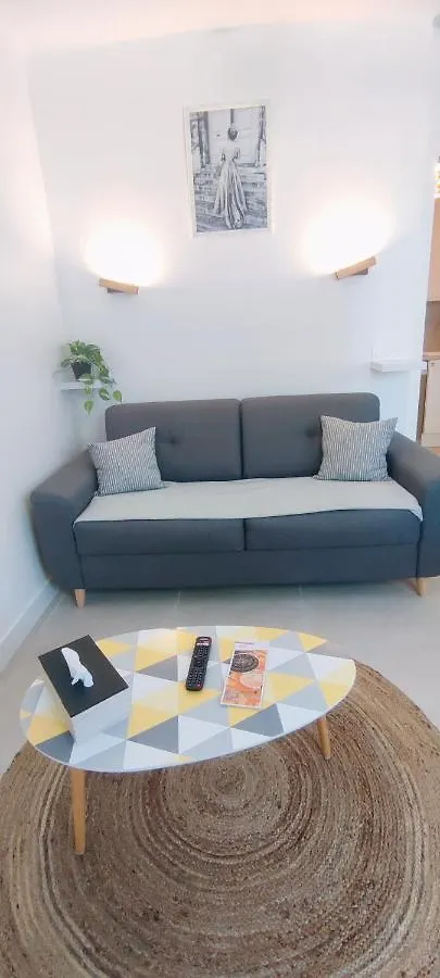 Le Studio Des Tours - Parking Apartment Arles